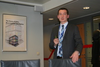 Ville Korhonen Suomen pysyvästä EU-edustustosta kertoi nuorisosektorin ja luovien alojen rahoituksesta